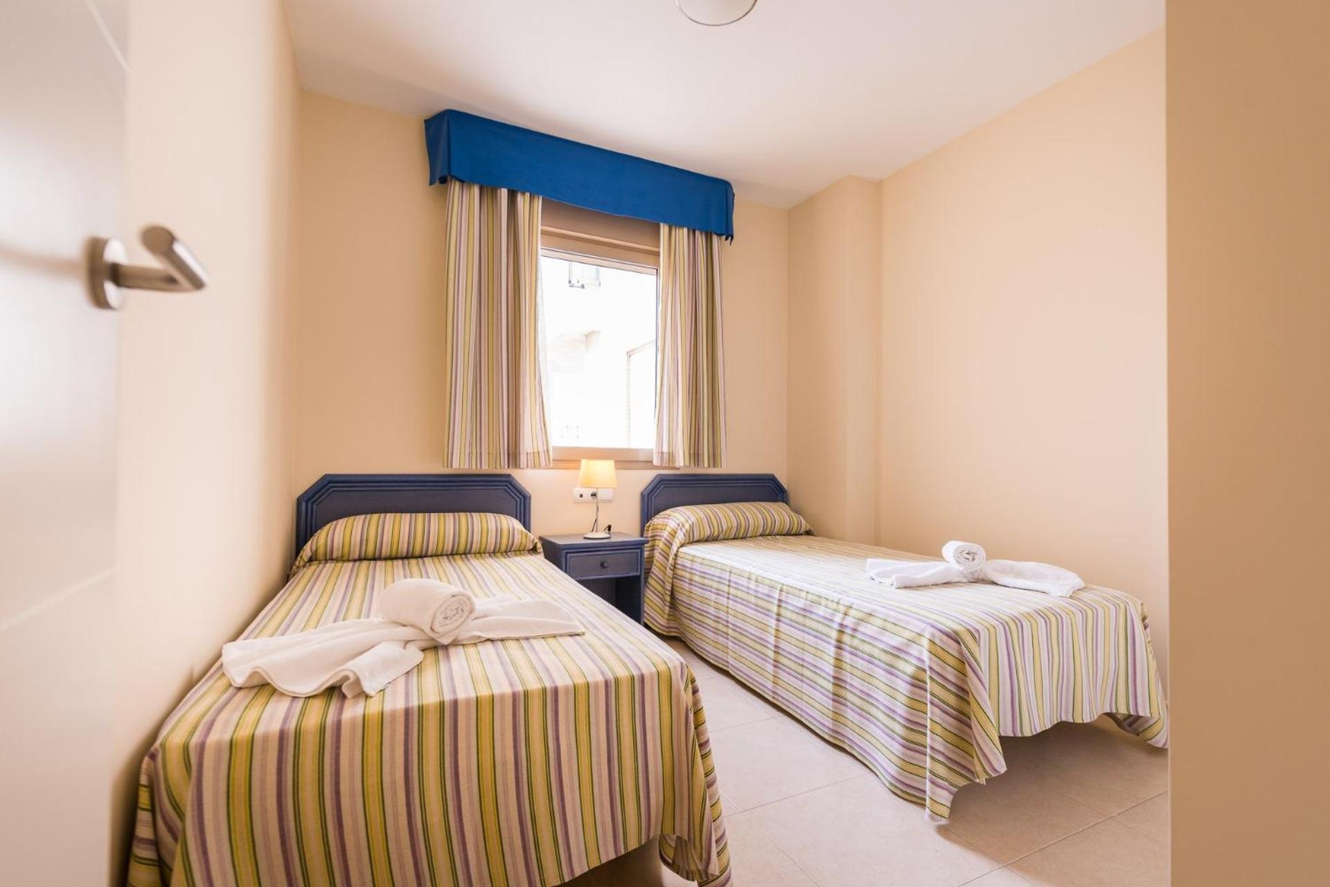 Apartamento Larimar - Plusholidays กัลเป ภายนอก รูปภาพ